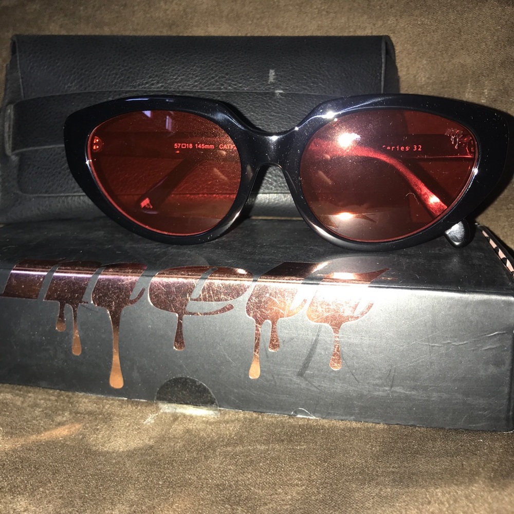 MELT Black/Red Sunglasses